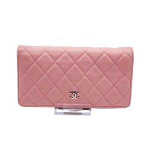 CHANEL Pink Quilted Wallet